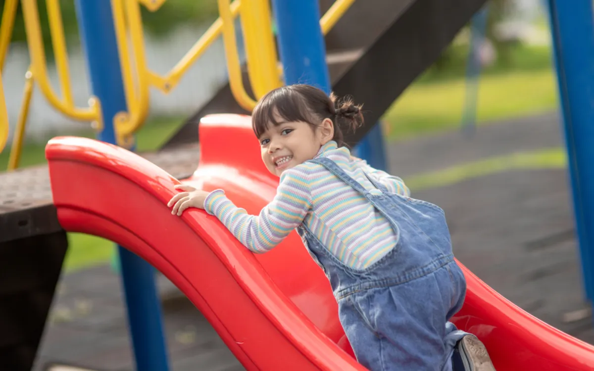 How to Choose the Right Size Slide for Your Child?
